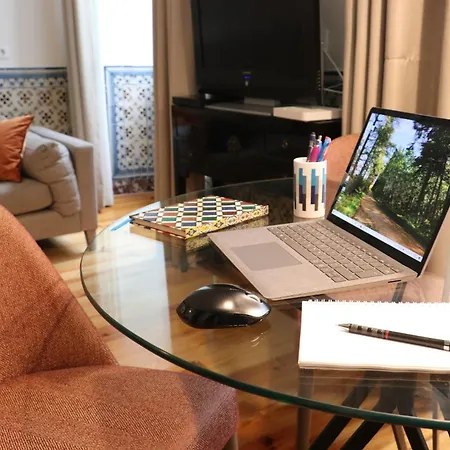 Olivier Design - Downtown - Floors 2, 3, No Lift Apartment Lissabon